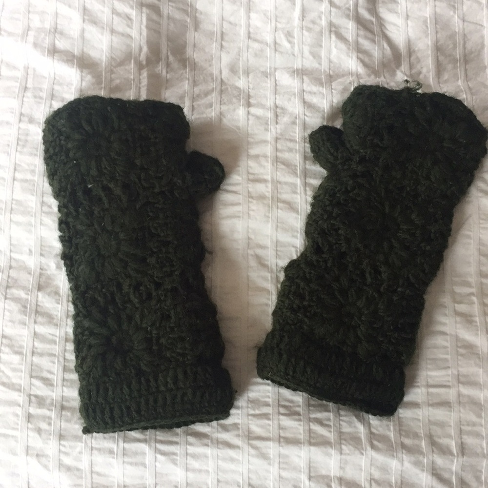Handmade Fingerless gloves - Picture 2 of 4